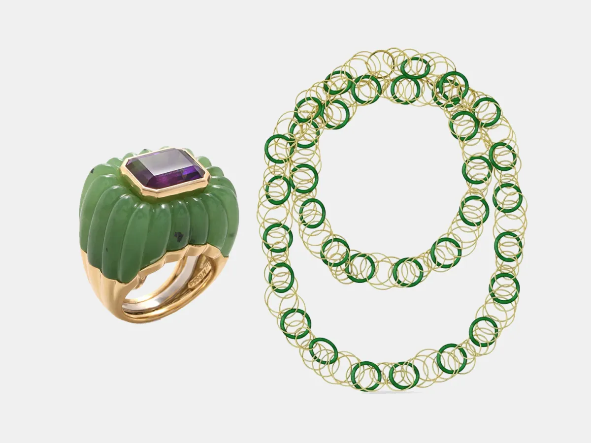 مجوهرات مرصوفة باليشم الأخضر