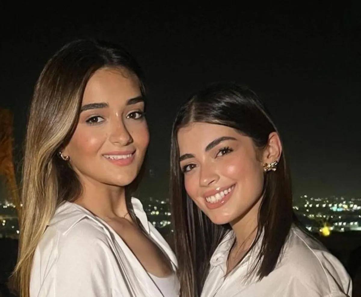 ملك زاهر وشقيقتها ليلى - الصورة من حساب ملك على إنستغرام