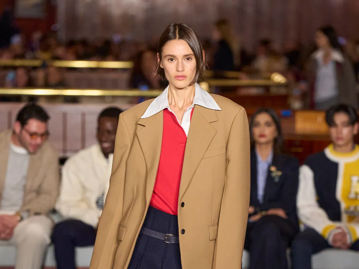 تومي هيلفيغر Tommy Hilfiger خريف 2024 - مصدر الصور موقع Launchmetrics/Spotlight