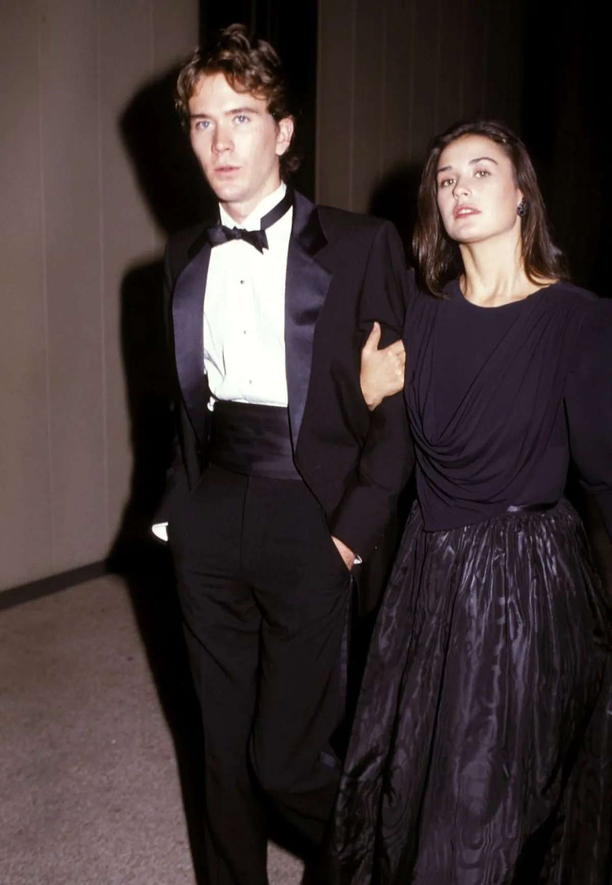 تيموثي هوتون وديمي مور في قاعة كوريجان في دنفر، كولورادو (Timothy Hutton and Demi Moore at Currigan Hall in Denver, Colorado). مصدر الصورة: Ron Galella/Ron Galella Collection via Getty Images