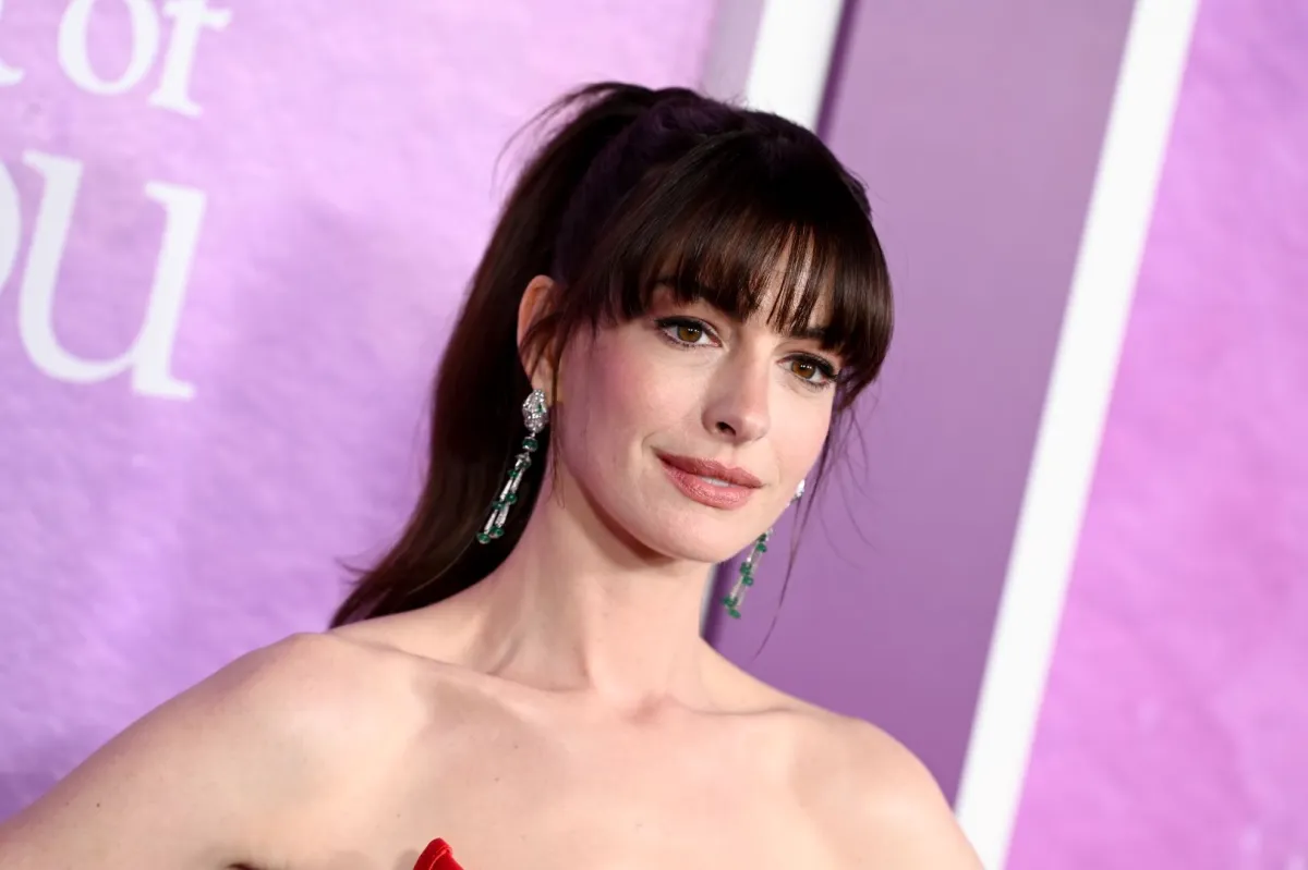  آن هاثاواي Anne Hathaway