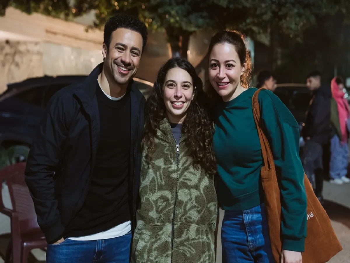 هبة يسري مع منة شلبي وأحمد داود من كواليس الهوى سلطان- الصورة من صفحة الشركة المنتجة على إنستغرام