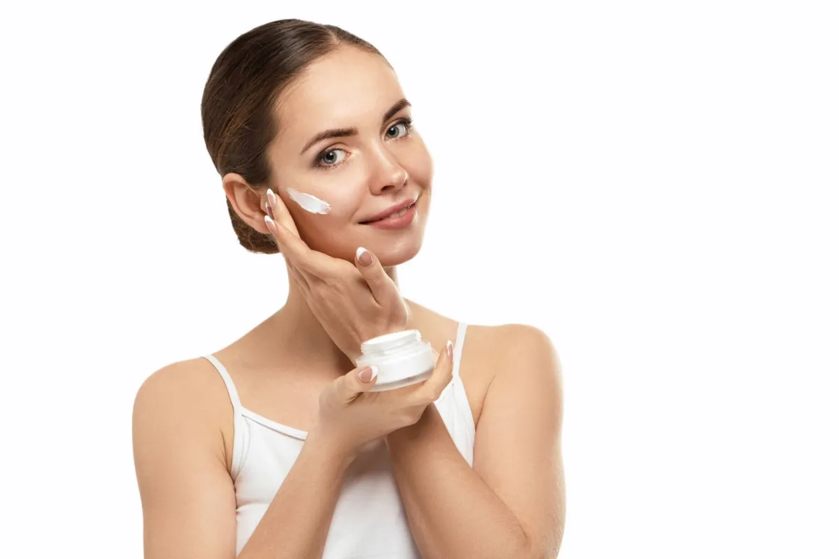 العناية بالبشرة