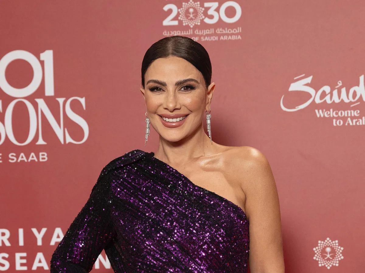 صبا مبارك - الصورة من العلاقات العامة لدار كارتييه