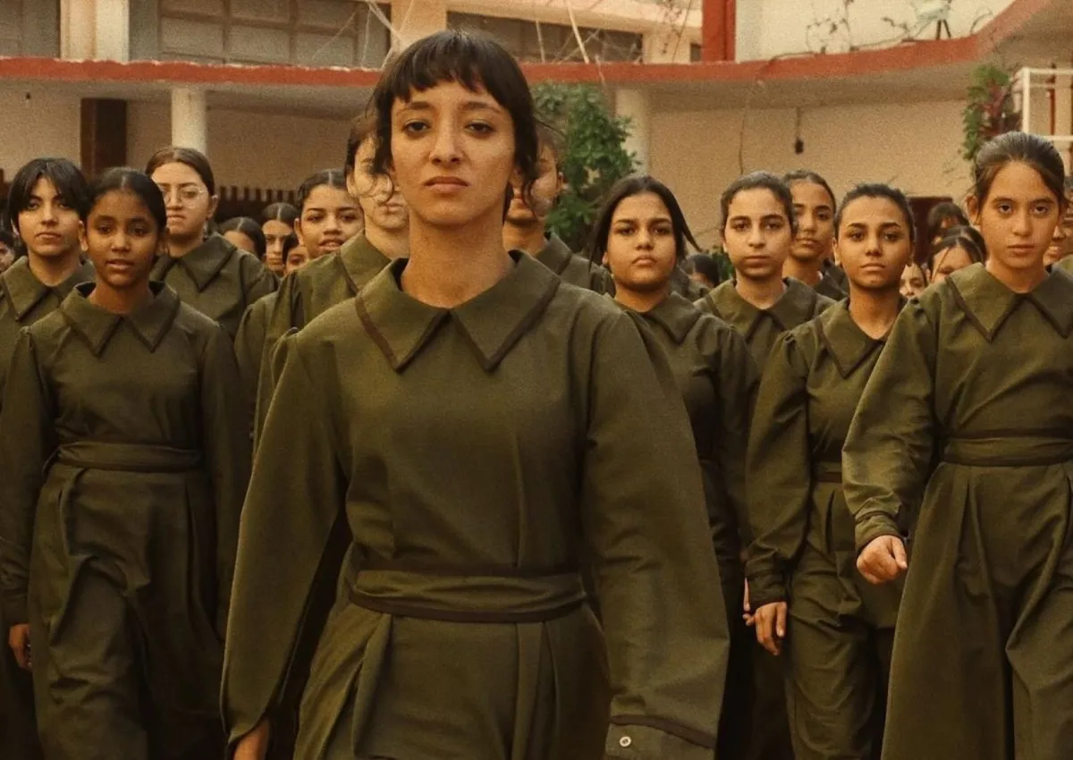 الفنانة رجاء على ملصق فيلم انصراف- الصورة من حساب المخرجة جواهر العامري على إنستغرام