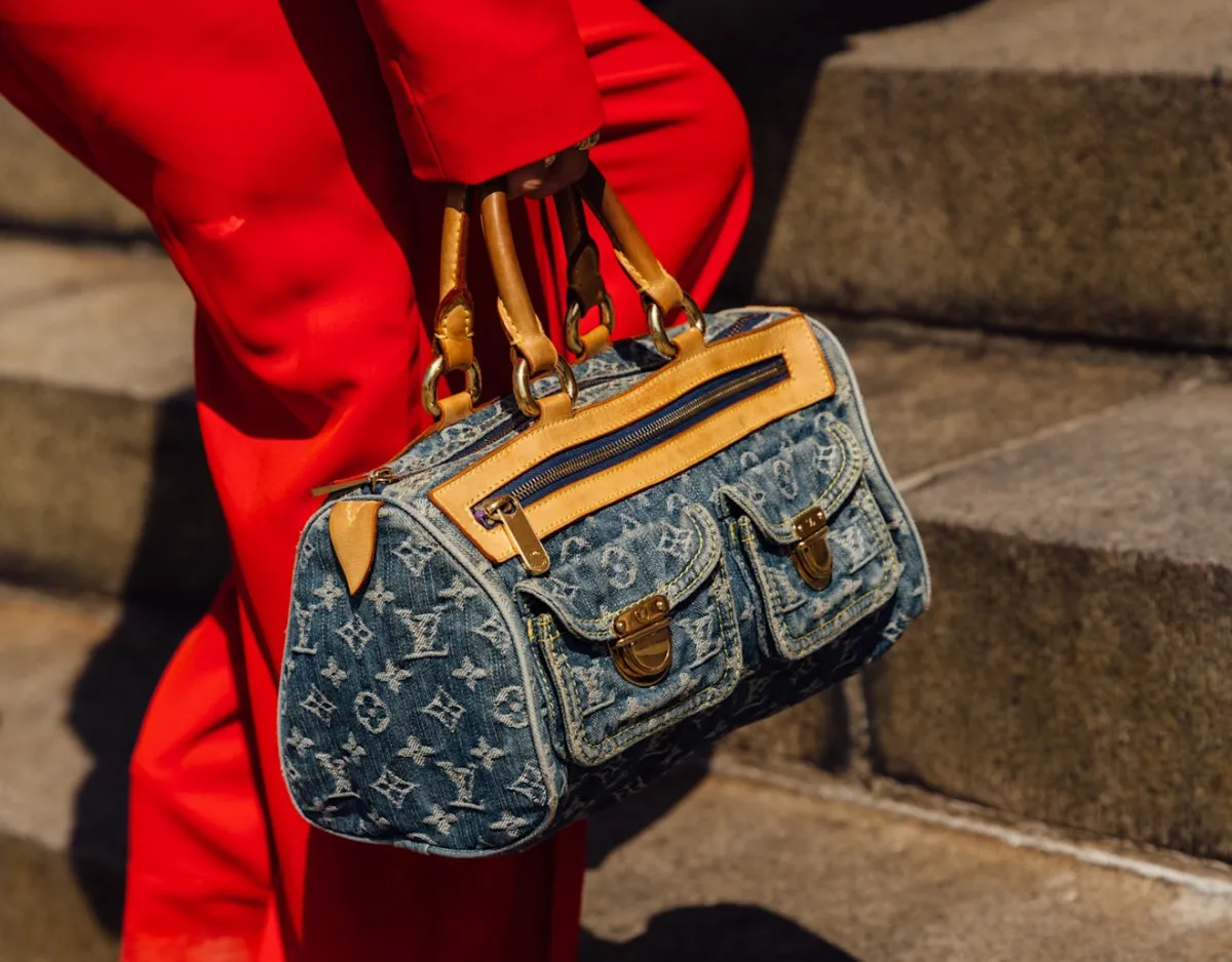 حقيبة لويس فويتون ميكرو Louis Vuitton- الصورة من Launchmetrics/Spotlight ©