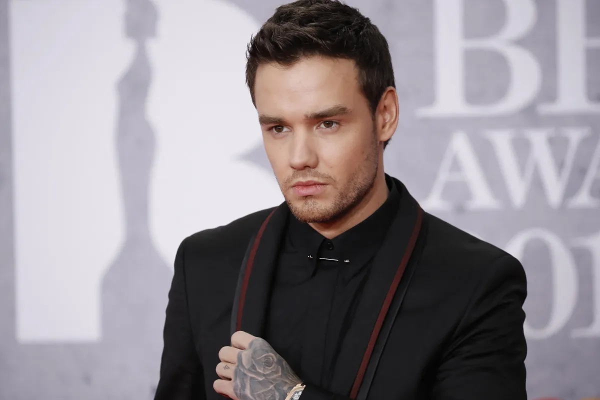 ليام باين على السجادة الحمراء من حفل توزيع جوائز BRIT 2019 في لندن (Liam Payne on the red carpet of the BRIT Awards 2019 in London). مصدر الصورة: Tolga AKMEN / AFP