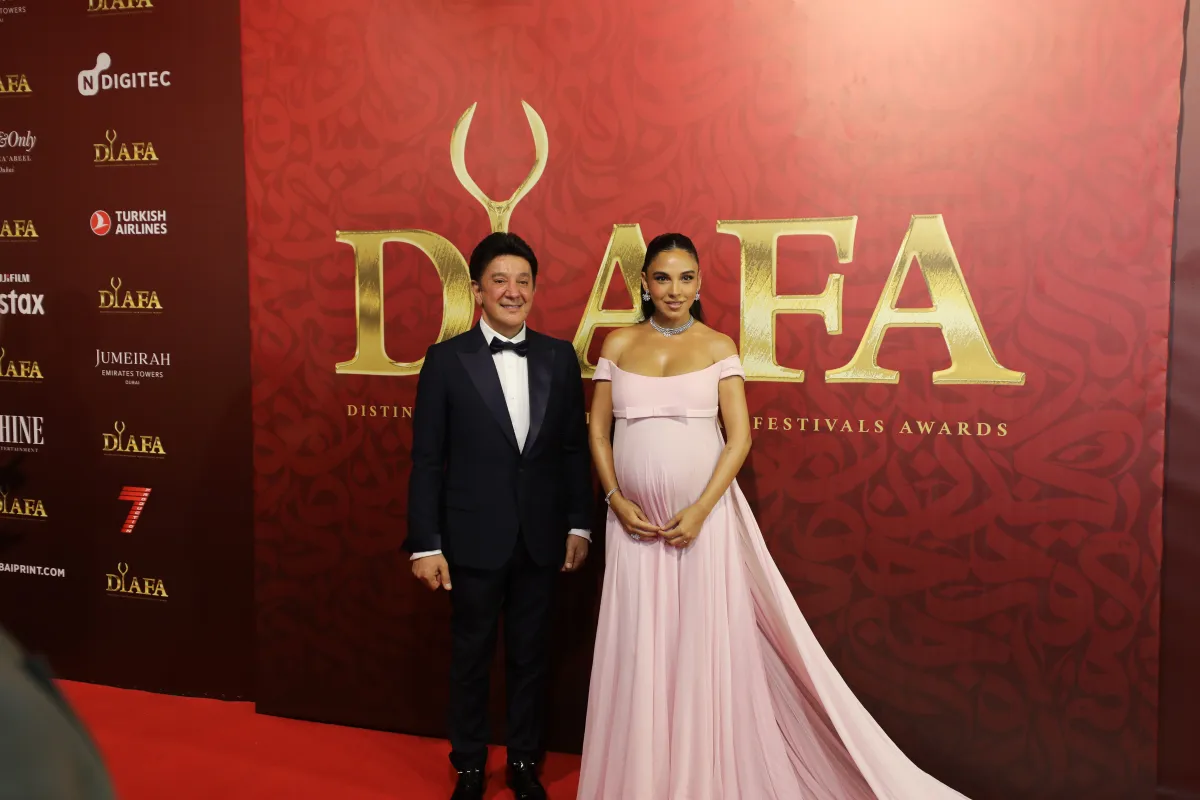 سلمي أبو ضيف والدكتور ميشيل ضاهر رئيس مهرجان ضيافة - تصوير عبد الله رمال