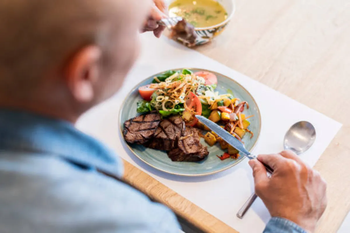 تفسير حلم أكل اللحم في المنام