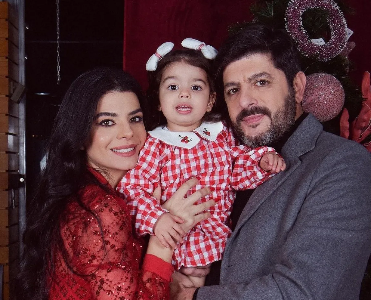 طوني عيسى وزوجته أمونة عيد وابنتهما تاليا- الصورة من حسابه على إنستغرام