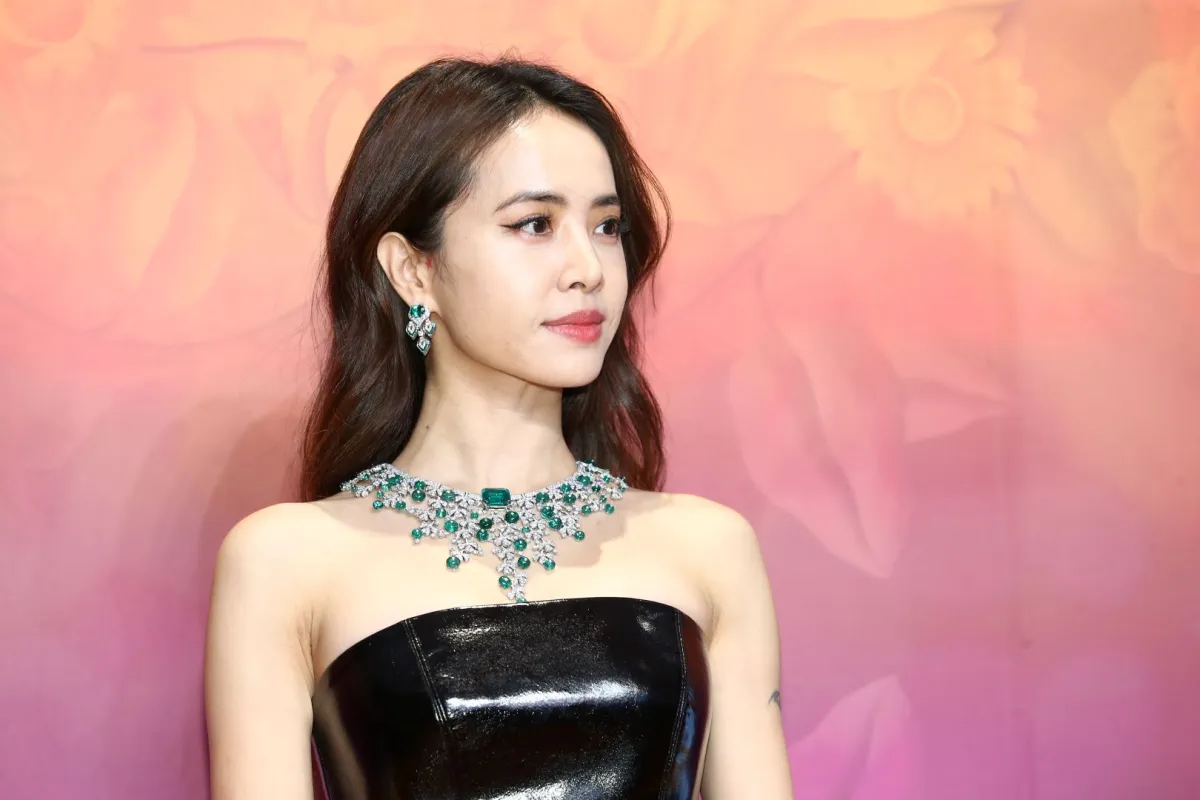 جولين تساي JOLIN TSAI