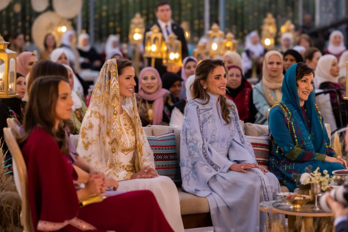 الملكة رانيا العبد الله والأميرة رجوة الحسين - (مصدر الصورة Office of Her Majesty Queen Rania Al Abdullah / AFP)