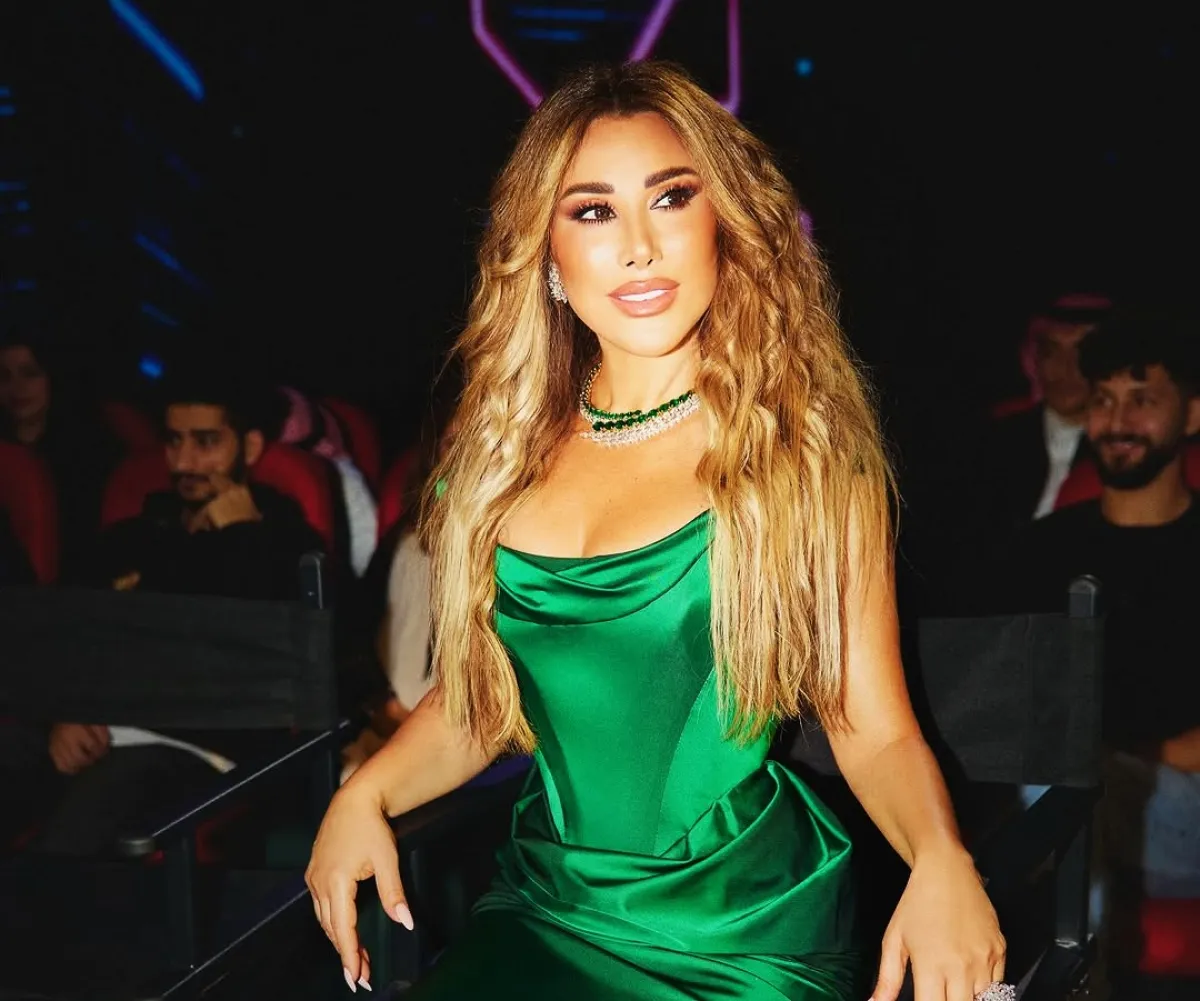 نجوى كرم ترتدي من فيفيان وستوود Vivienne Westwood- الصورة من حسابها على انستغرام