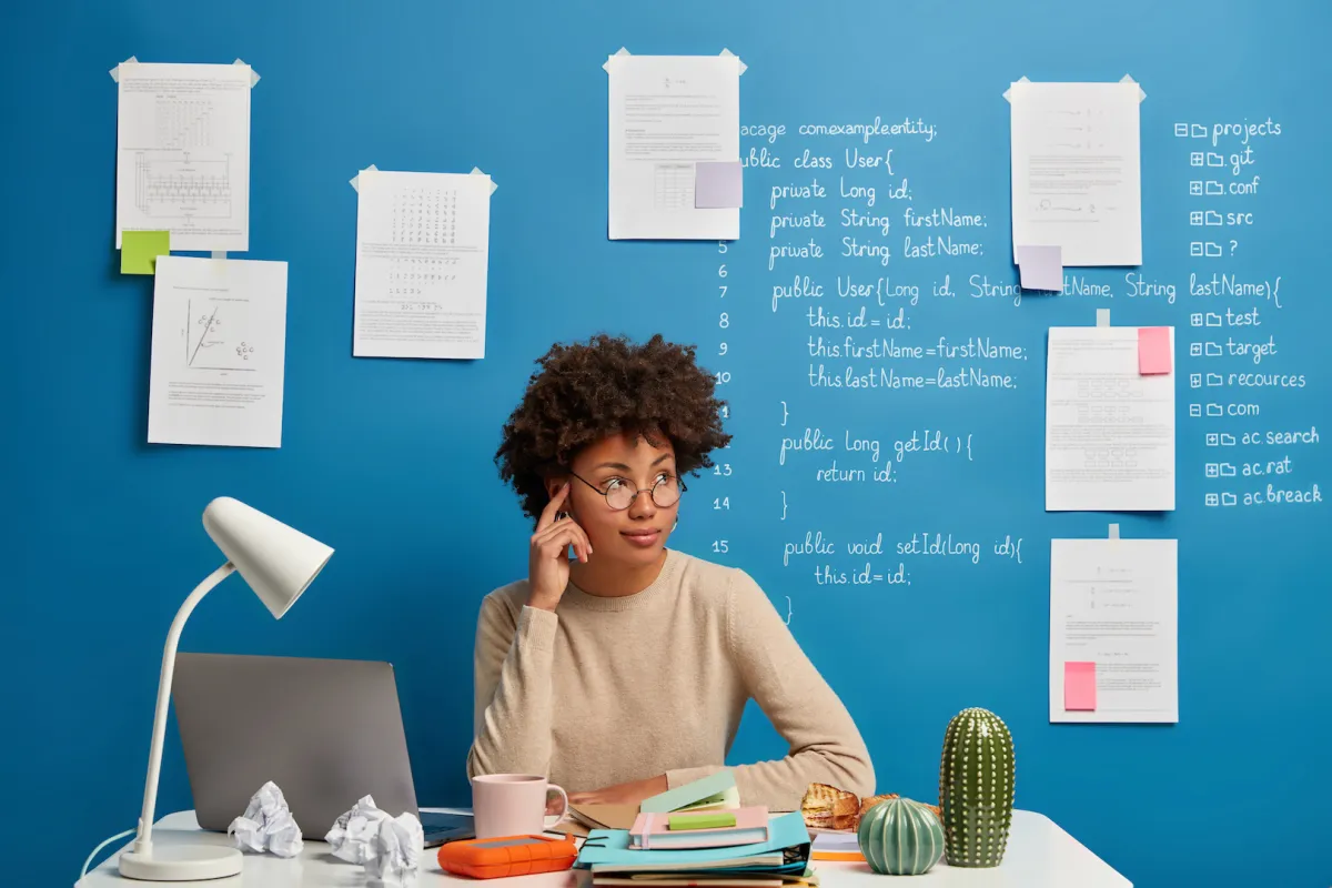 أشياء عادة ما يتجاهلها الجميع ولكن لا غنى عنها في بيئة العمل