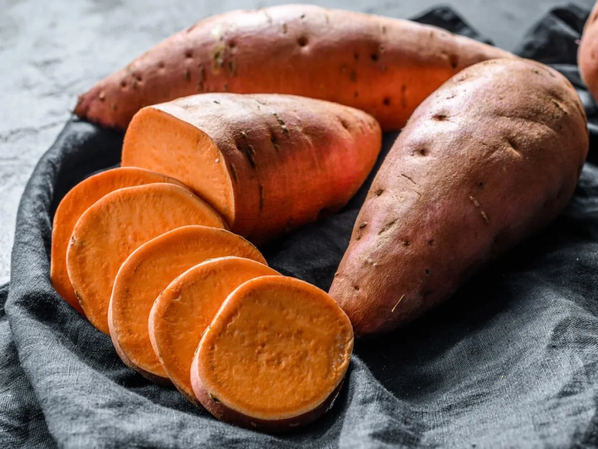 للبطاطا الحلوة دور كبير في تعزيز صحة القلب والشرايين