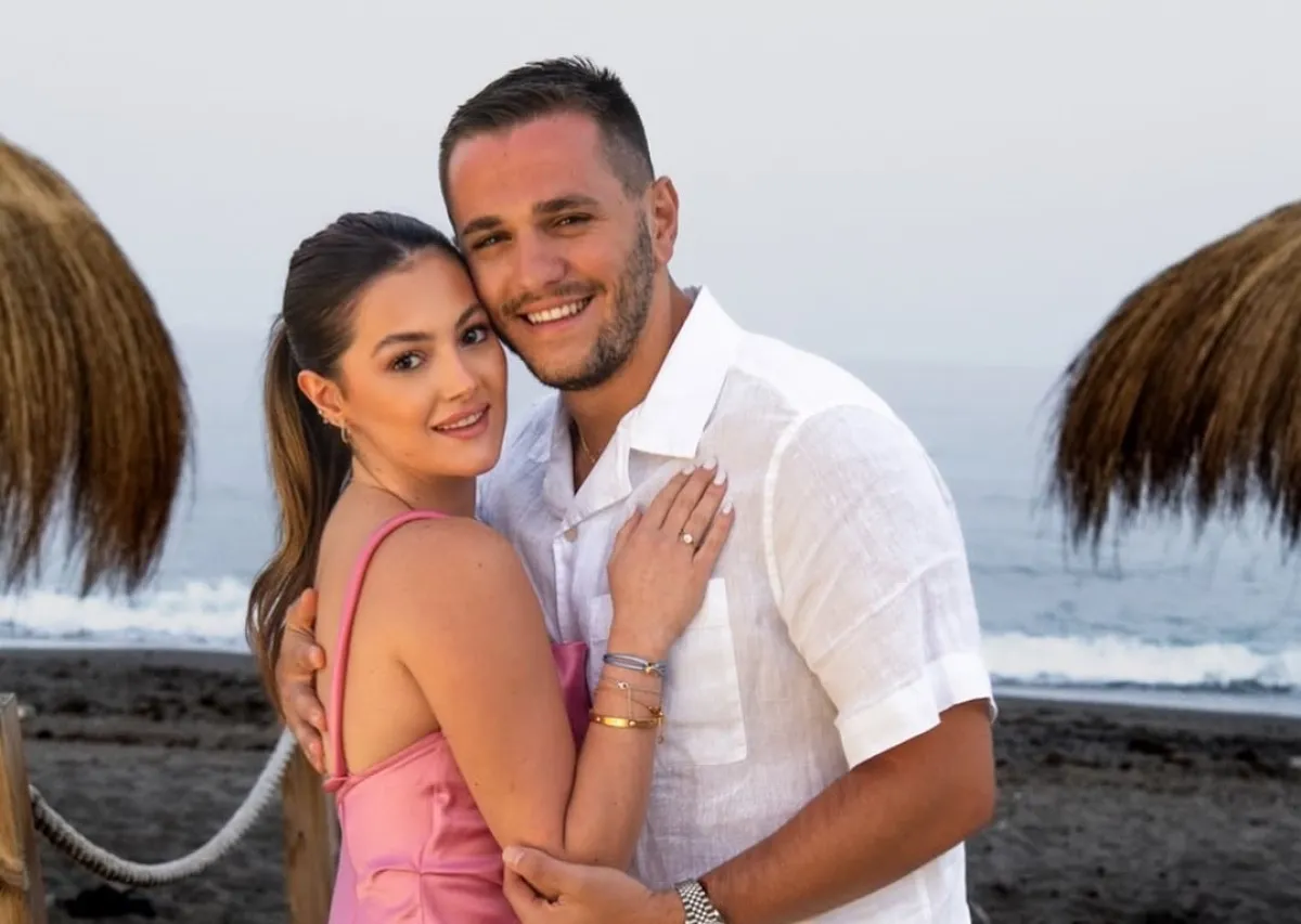 دانا الحلاني وخطيبها آلان سعد- الصورة من حسابها على إنستغرام