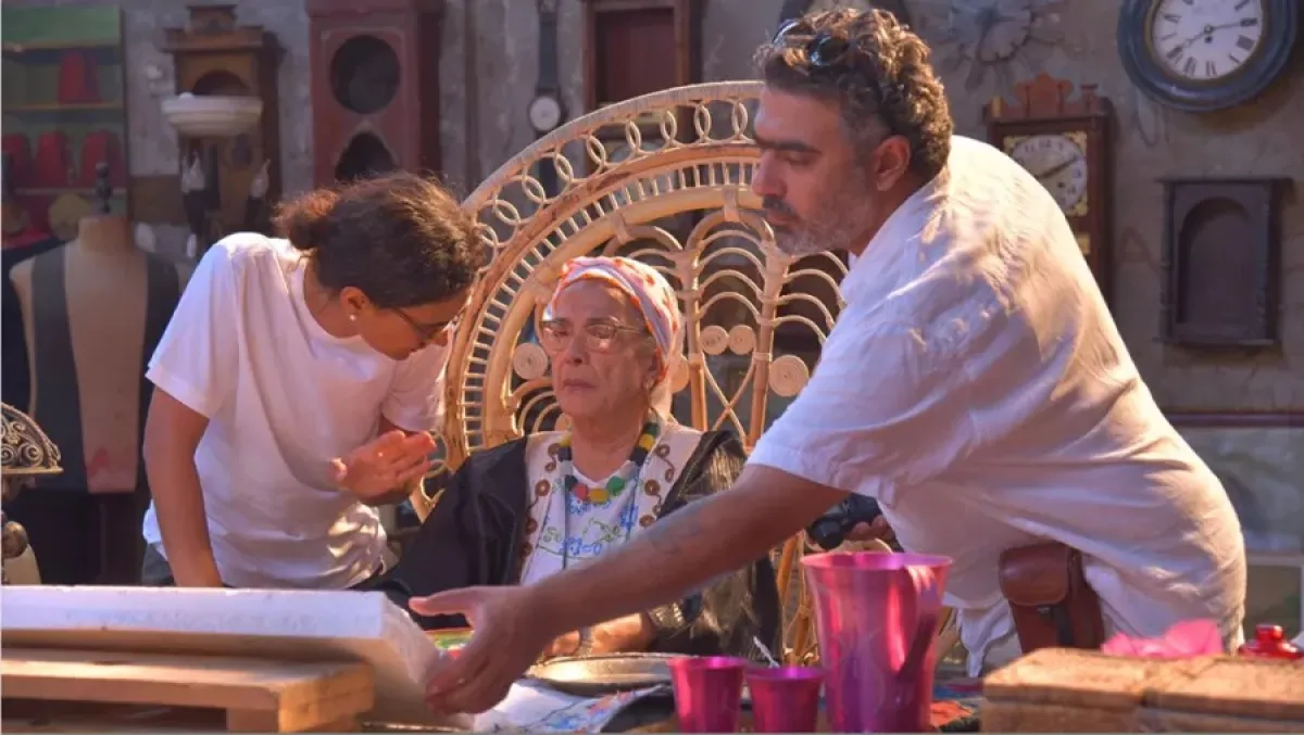 الفنانة "منحة البطراوي" من كواليس تصوير فيلم "شرق 12" - الصورة من الحساب الرسمي للمخرجة هالة القوصي على فيسبوك