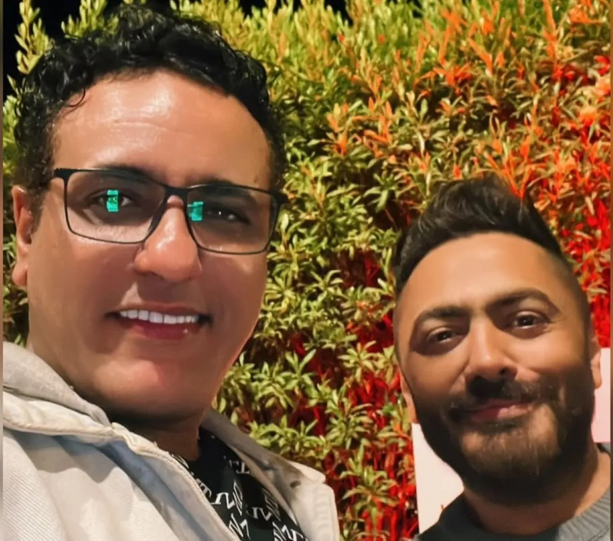 محمد رحيم برفقة تامر حسني- الصورة من حسابه على إنستغرام