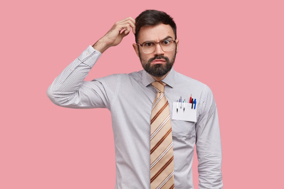 كيف تدير الموقف بحكمة مع الزميل المتكبر؟ 