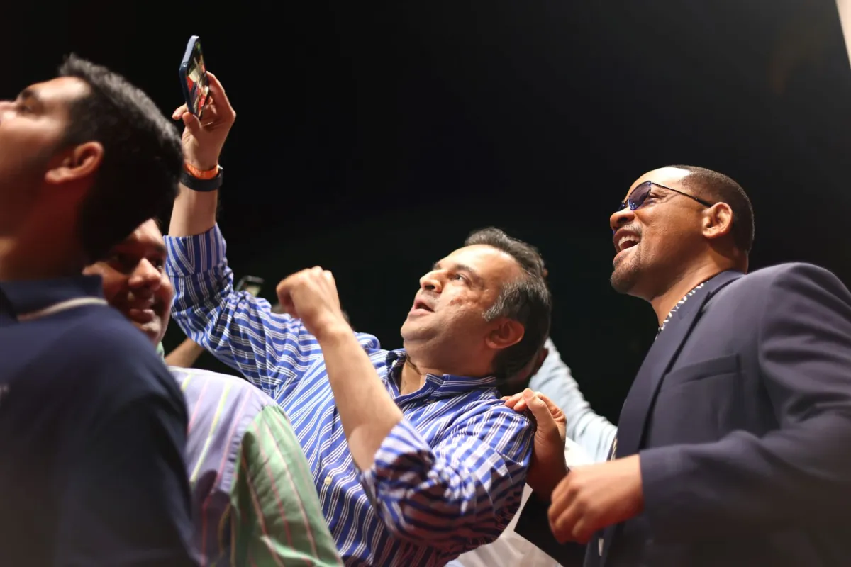 ويل سميث يحضر حفل افتتاح مهرجان البحر الأحمر السينمائي الدولي 2024 في جدة، المملكة العربية السعودية (Will Smith attends the Opening Ceremony at the Red Sea International Film Festival 2024 in Jeddah, Saudi Arabia). مصدر الصورة: Darren Arthur/Getty Images for The Red Sea International Film Festival