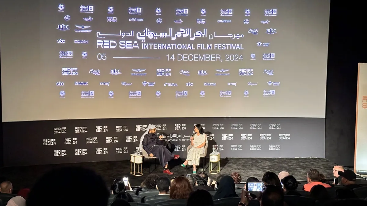 منى زكي في الجلسة الحوارية- الصورة خاصة بسيدتي تصوير ثناء محمد