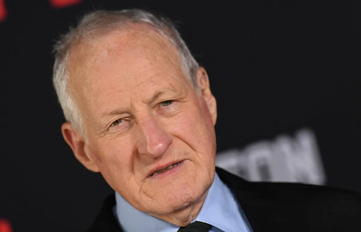 المخرج الأمريكي مايكل مان Michael Mann (Photo by VALERIE MACON / AFP)