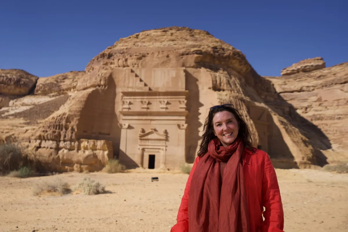 ضمن مسلسلات البحر الأحمر: السعودية وخمس دول تشارك في إنتاج العوالم المفقودة مع بيتاني هيوز.. الأنباط (الصورة من موقع ويببوك)