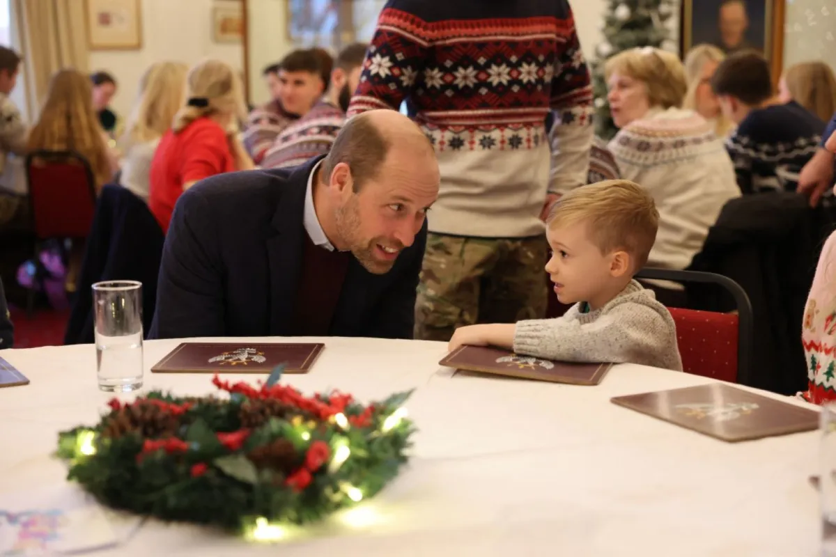 الأمير ويليام في ثكنات بيكتون، بولفورد في جنوب غرب إنجلترا (Prince William at Picton Barracks, Bulford in south west England). مصدر الصورة: Richard POHLE / POOL / AFP