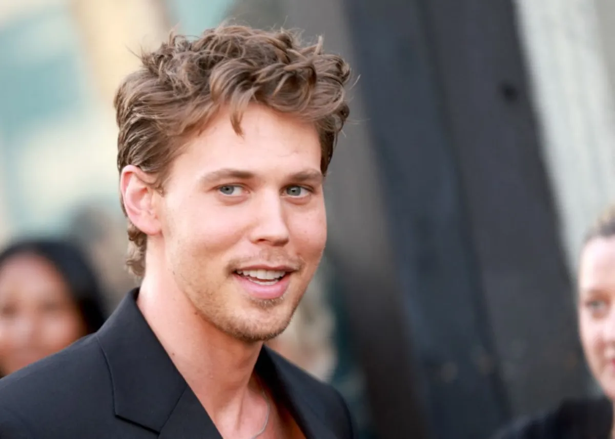 أوستن بتلر يحضر العرض الأول لفيلم The Bikeriders في لوس أنجلوس في هوليوود (Austin Butler attend the Los Angeles premiere of "The Bikeriders" in Hollywood)  - مصدر الصورة:  Matt Winkelmeyer / GETTY IMAGES NORTH AMERICA / Getty Images via AFP