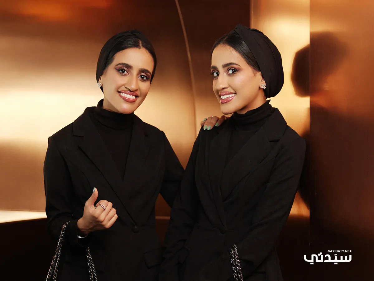 متخصصتان  قطريتان في لغة الجسد التوأم سارة وهاجر عبد الرحمن