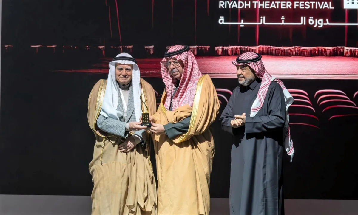 راشد الشمراني وسلطان البازعي وزهير السباعي- الصورة من المركز الاعلامي للمهرجان