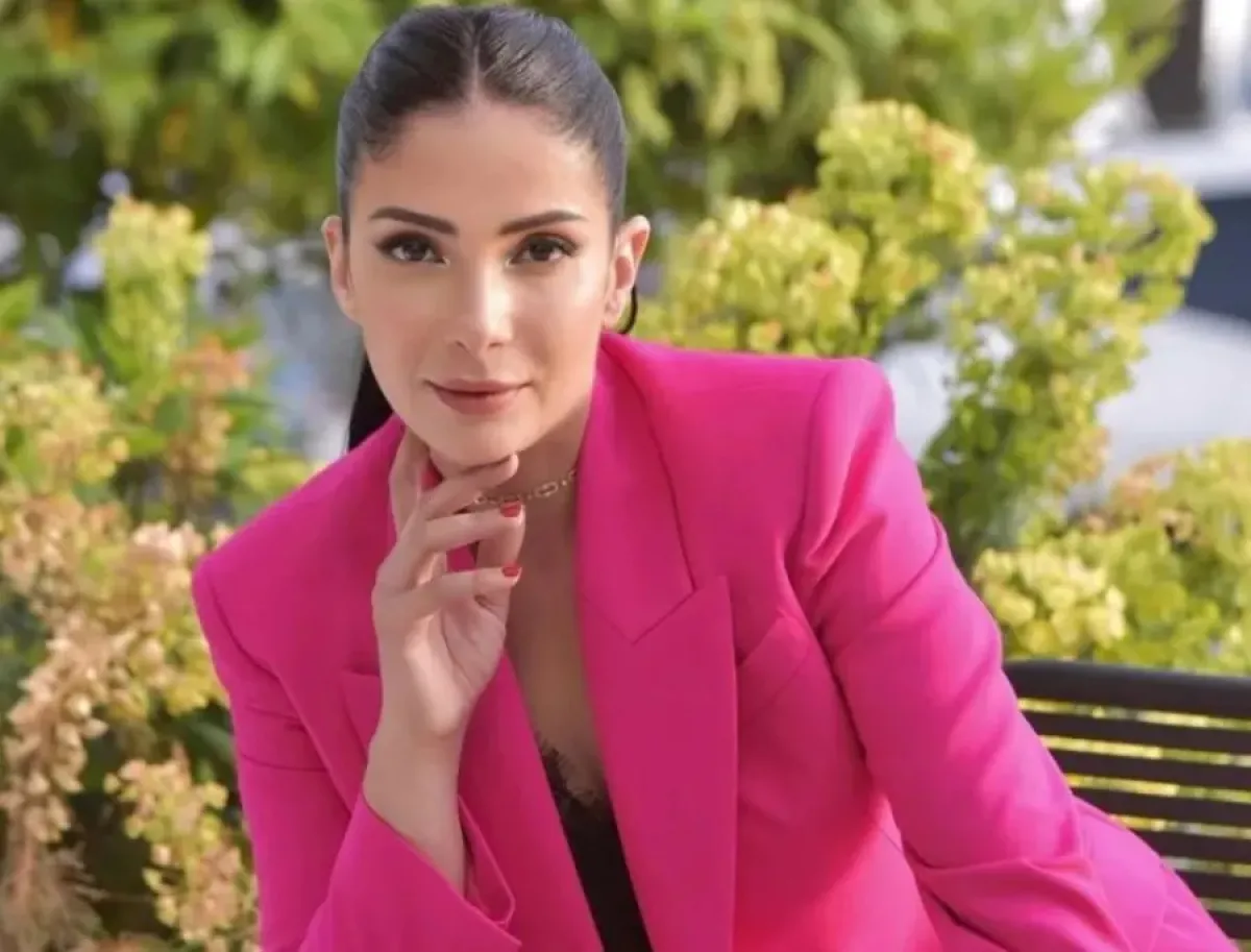 منى زكي- الصورة من صفحتها على انستغرام