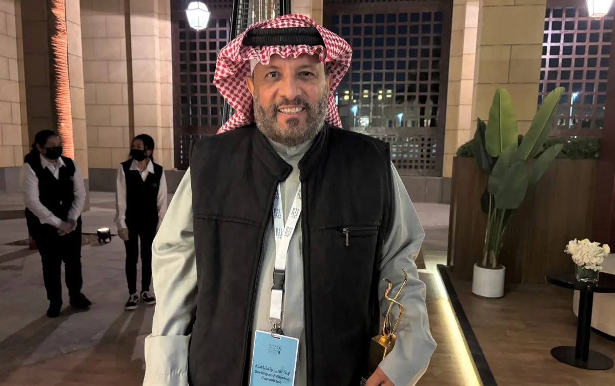 عبد الناصر الزاير- الصورة خاصة بسيدتي من تصوير زكية البلوشي