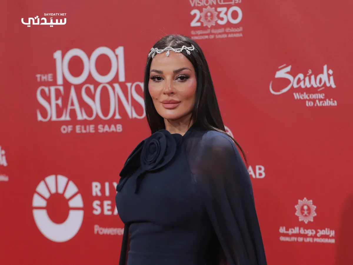 حصاد 2024: أكثر الأكسسوارات رواجاً التي اعتمدتها النجمات في تسريحات الشعر