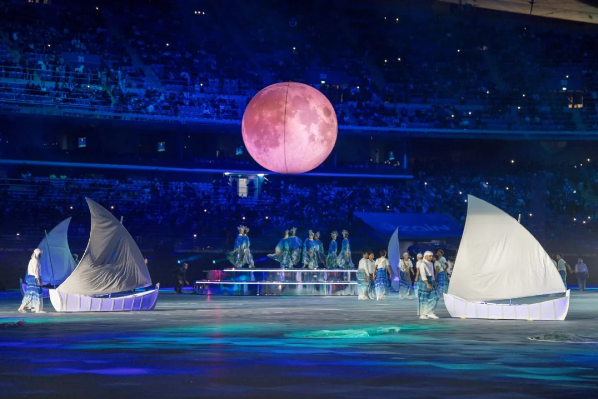 عروض فنية وتراثية تتخللت حفل افتتاح بطولة كأس الخليج العربي لكرة القدم