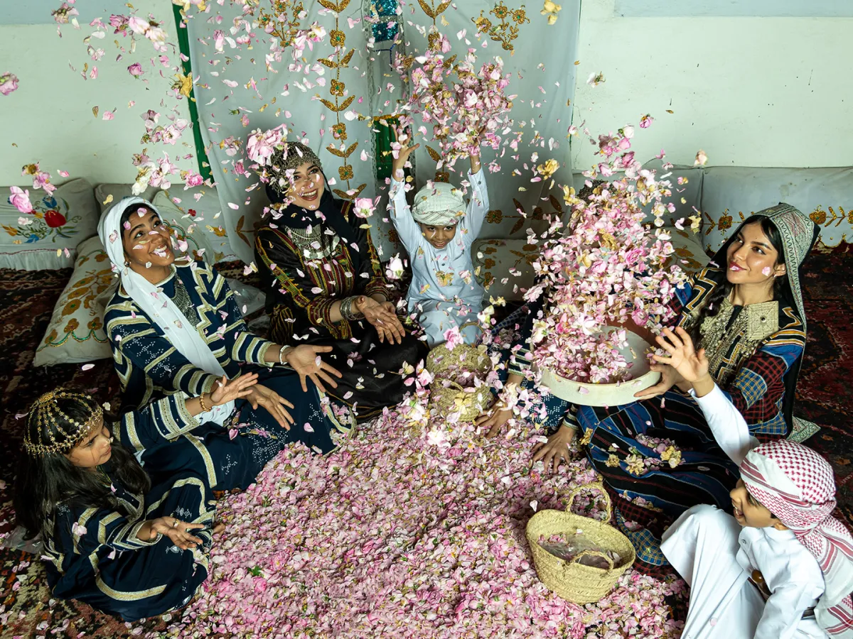 من بوابة اليونسكو ورد الطائف والحناء والسمسمية إلى العالمية