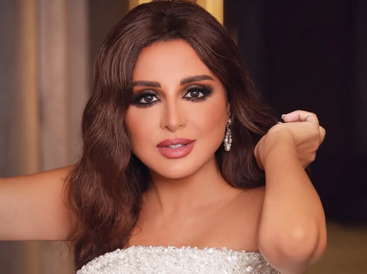 تألقي بمكياج سموكي لسهرة رأس السنة على طريقة النجمات