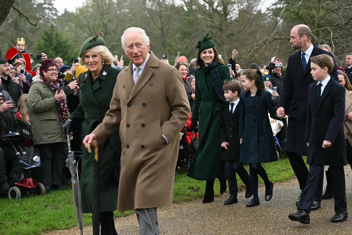 العائلة المالكة البريطانية تحتفل بالكريسماس في ساندرينجهام ( The British royal family celebrates Christmas at Sandringham). مصدر الصورة: Oli SCARFF / AFP