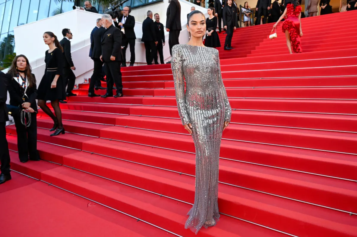 شانينا شايك Shanina Shayk في مهرجان كان السينمائي- (مصدر الصورة Stephane Cardinale - Corbis/Corbis via Getty Images)