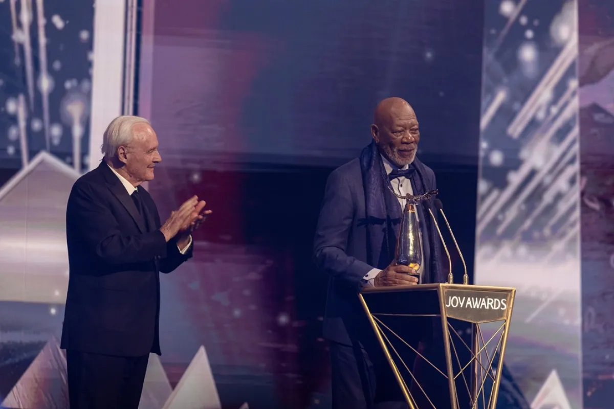 مورجان فريمان يتسلم جائزة الإنجاز مدى الحياة - الصورة من المركز الإعلامي لمجموعة MBC