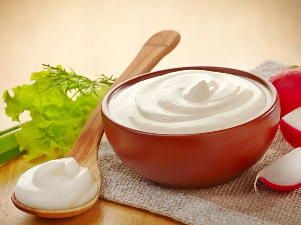 تساعد البروبيوتيك أيضاً على حماية الجسم من البكتيريا الضارة