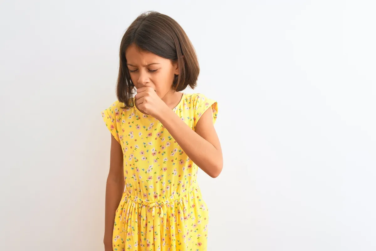 صورة لطفل يعاني من السعال
