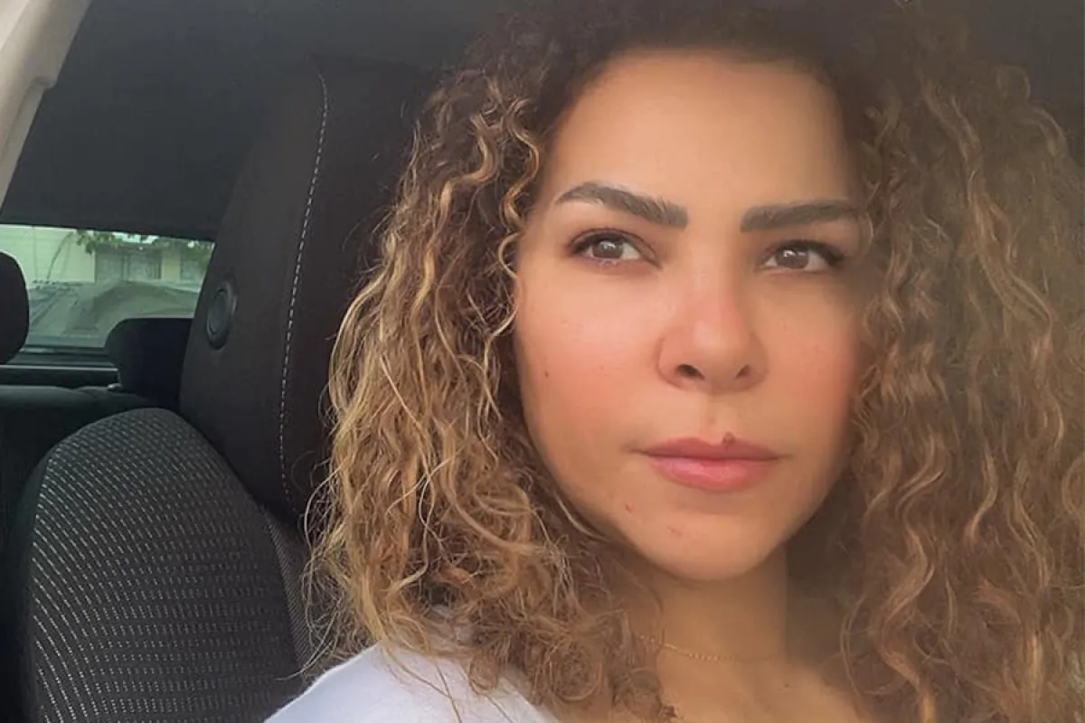 الفنانة ألفت عمر- الصورة عبر حسابها بالفيسبوك