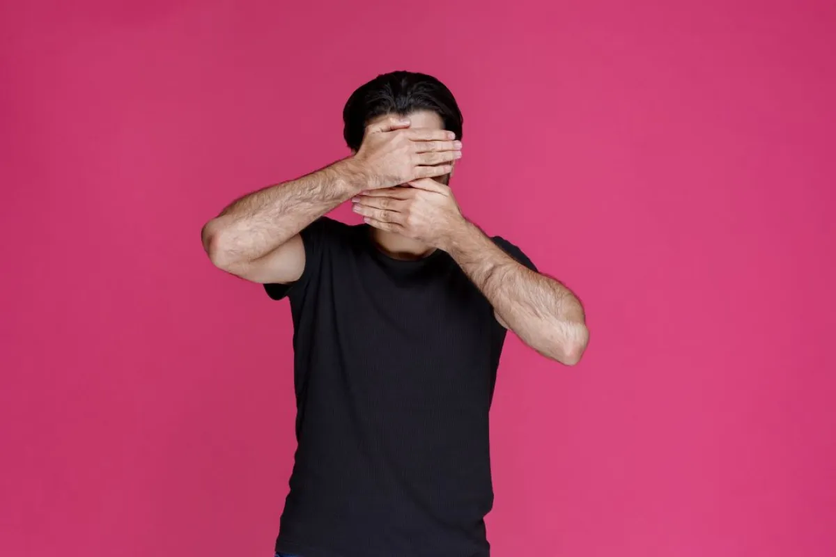 أسباب الخجل وكيفية التغلب عليه