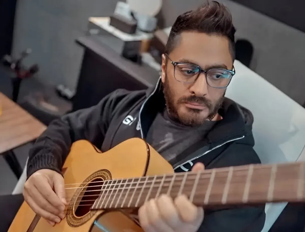 كواليس أغنية فعلاً مابيتنسيش-  الصورة من حساب محبي تامر حسني على إنستغرام