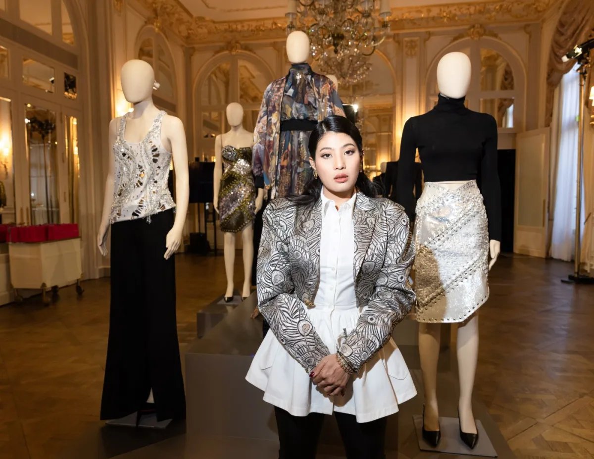 الأميرة سيريفانافاري ناريراتانا راجاكانيا كجزء من أسبوع الموضة بباريس في باريس، فرنسا (Princess Sirivannavari Nariratana Rajakanya as part of Paris Fashion Week in Paris, France). مصدر الصورة: Victor Boyko/Getty Images