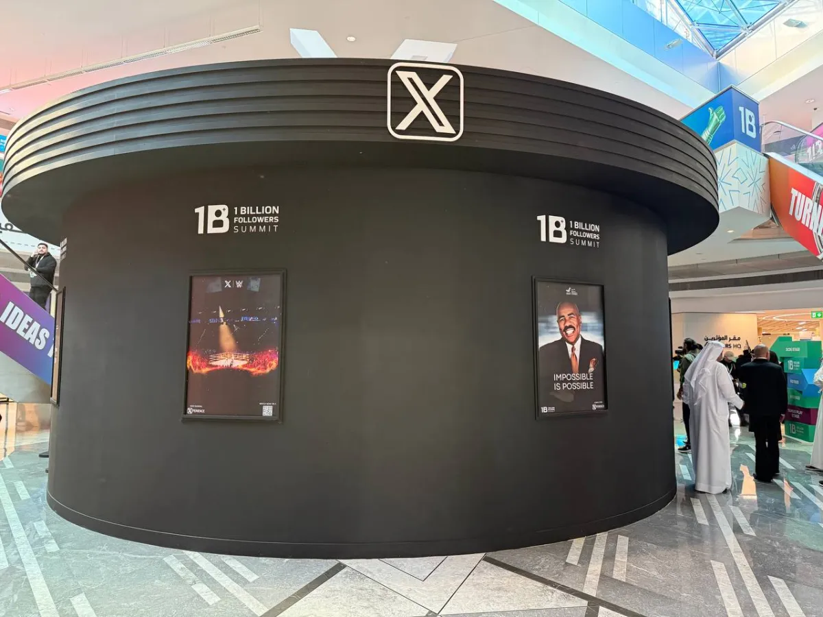 منصات التواصل الاجتماعي حاضرة في قمة المليار متابع