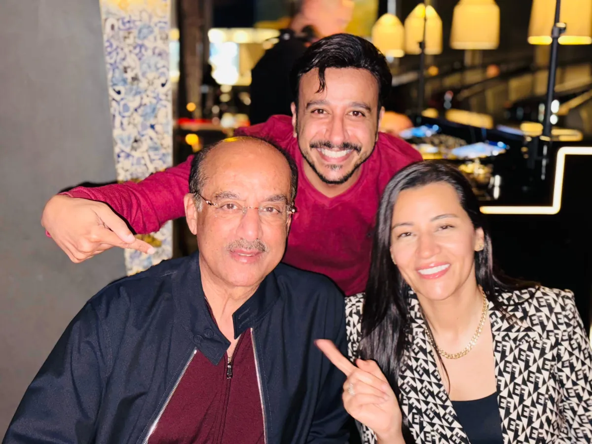 المخرجة بتول عرفة والفنان محمد المشعل والمنتج فهد الزاهد- الصورة من الشركة المنتجة