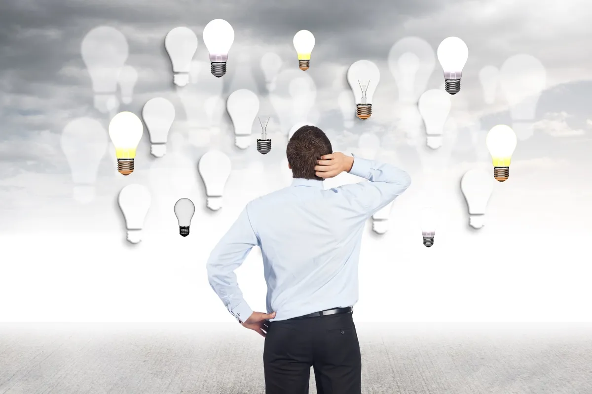 كيف يتعامل رائد الأعمال مع نقص المعرفة؟ - الصورة من freepik تصوير creativeart