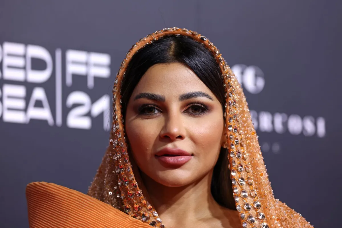 مهيرة عبد العزيز